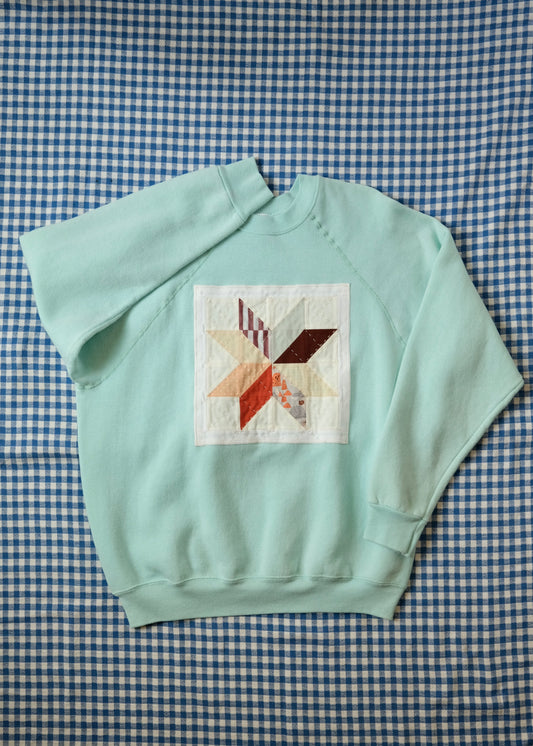 Quilted Star Crew Neck Sweatshirt in Aqua- Large