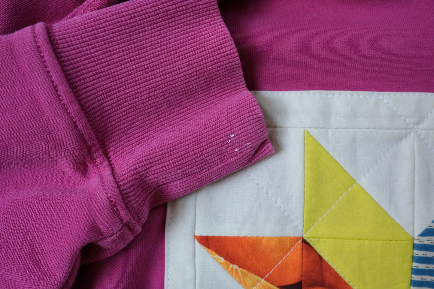 Quilted Star Hoodie Sweatshirt in Pink - Large