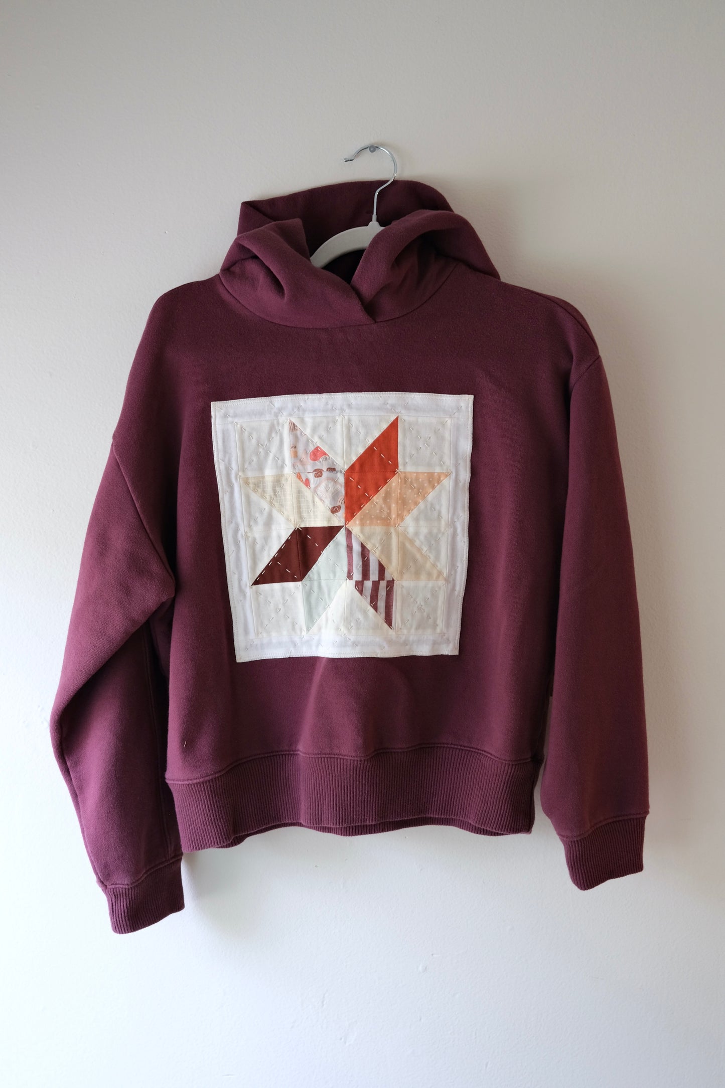 Quilted Star Hoodie Sweatshirt in Deep Purple - Small