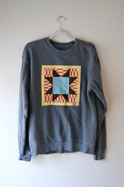 Quilted Star Crew Neck Sweatshirt in Blue/Gray - Small